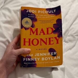 Mad Honey Novel by Jodi Picoult and Jennifer Finney Boylan